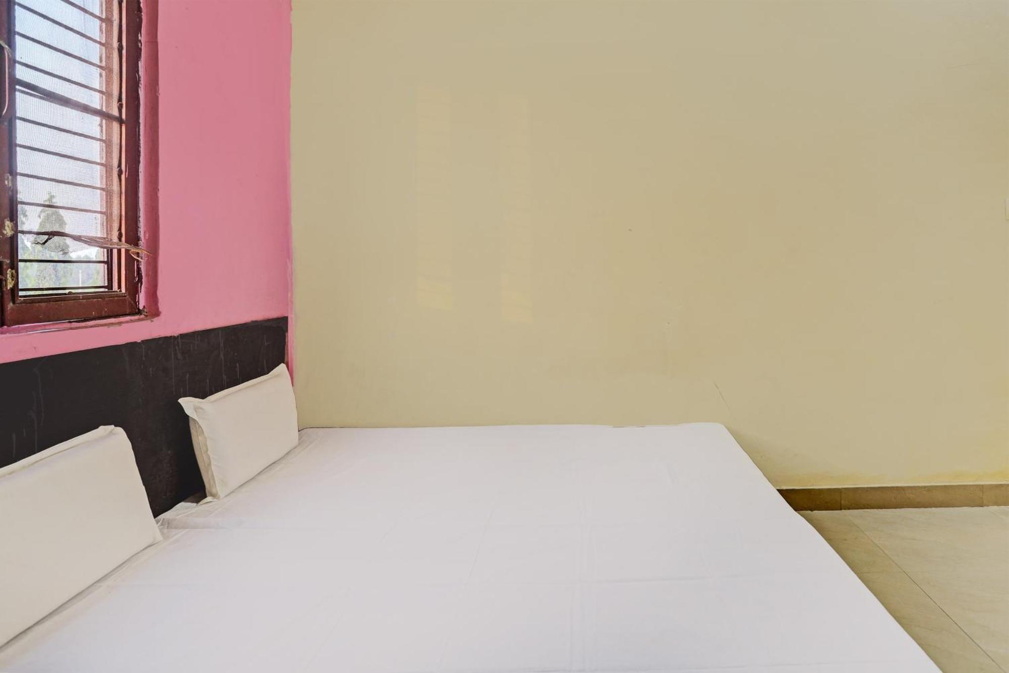 Hotel O Kamla Banquet Hall Moradabad Exteriör bild